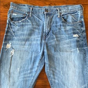 American Eagle Men’s relaxed jeans 38 x 32